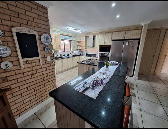 4 BEDROOM HOUSE FOR SALE IN SASOLBURG EXT 23